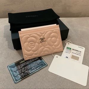 Chanel camellia card holder
